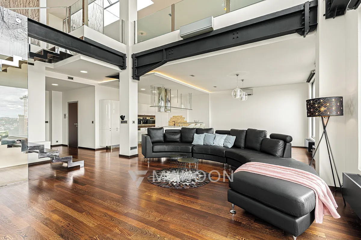 Pronájem bytu 3+kk 305 m²